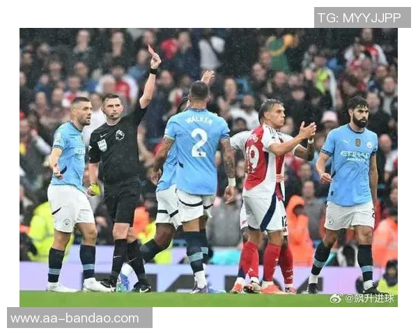 阿森纳本赛季纪律性显著提升14轮仅18黄牌无红牌对比上赛季表现大幅改善